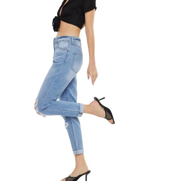 Kancan Women's High Rise Distressed Mom Jeans Size 1 - Picture 12 of 12